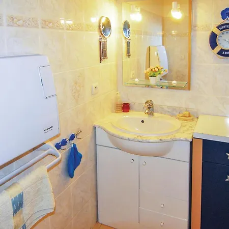 3 Bedroom Amazing Home In Pignan Pignan