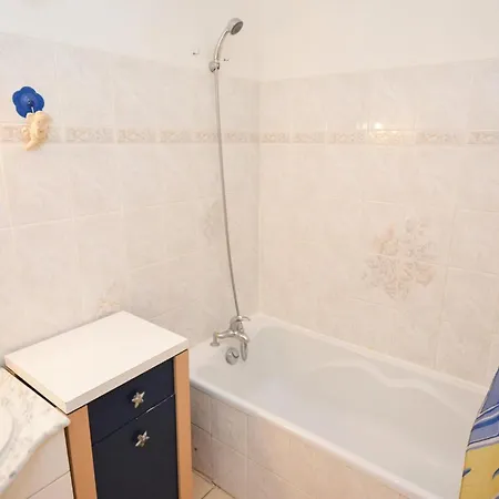 Gh-1268 בית נופש Pignan