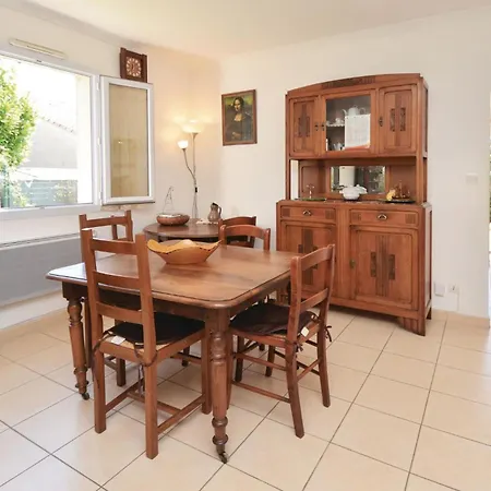 3 Bedroom Amazing Home In Pignan 펜션